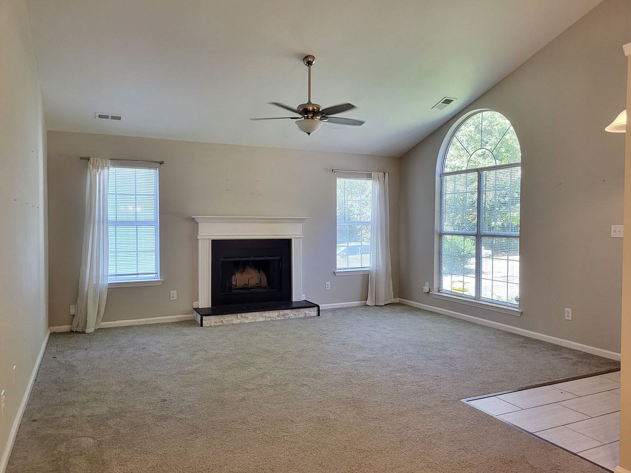 7731 Ivy Hollow Dr - Photo 2 of 17