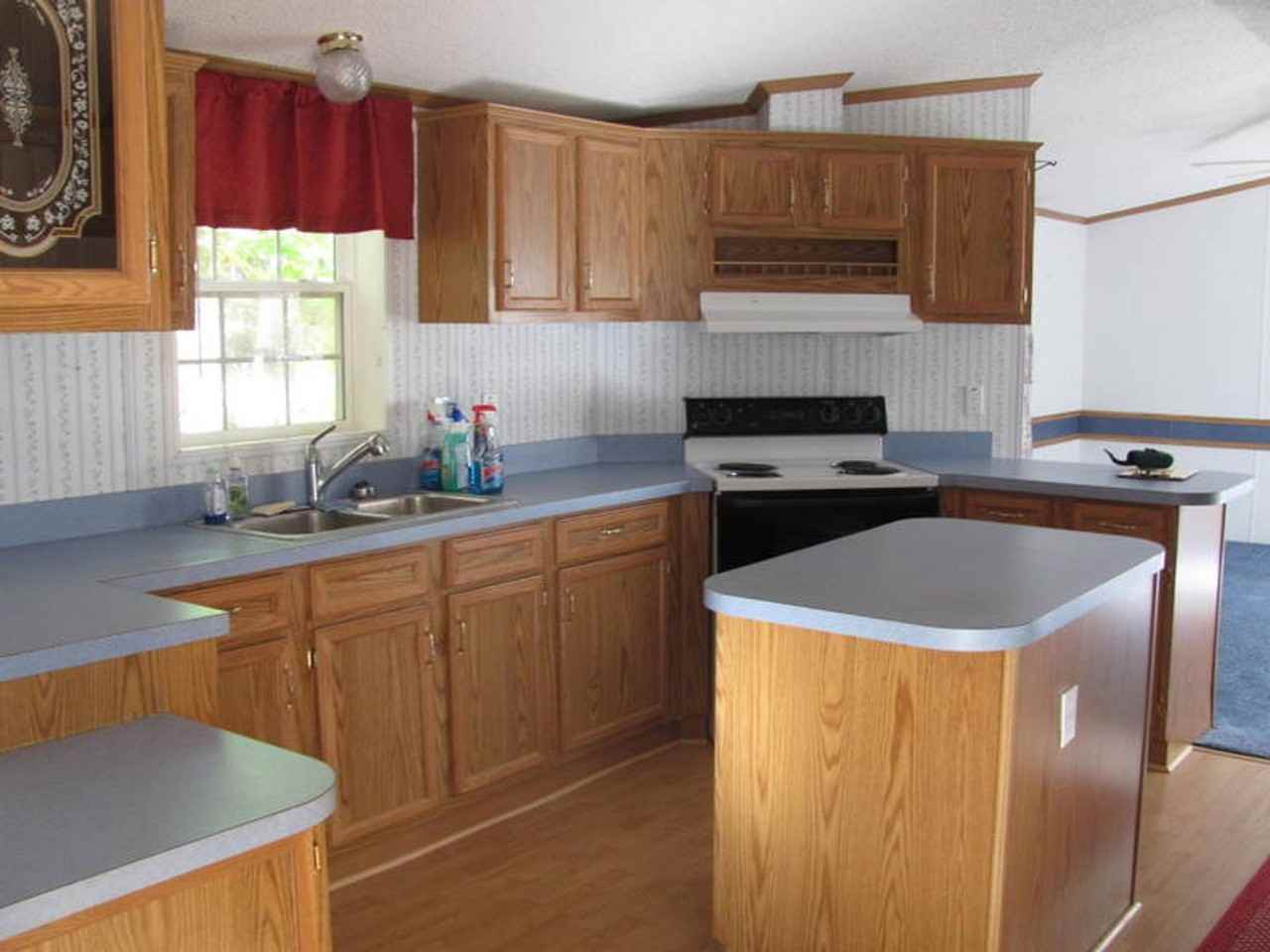 300 Litchfield Road - Photo 3 of 24