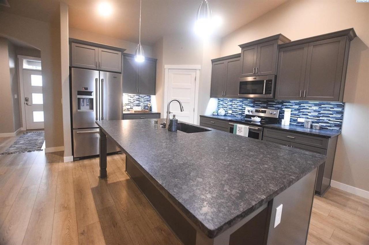 2730 Friesian Ct - Photo 5 of 27