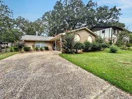 featured image of 9105 Peach Tree Ln