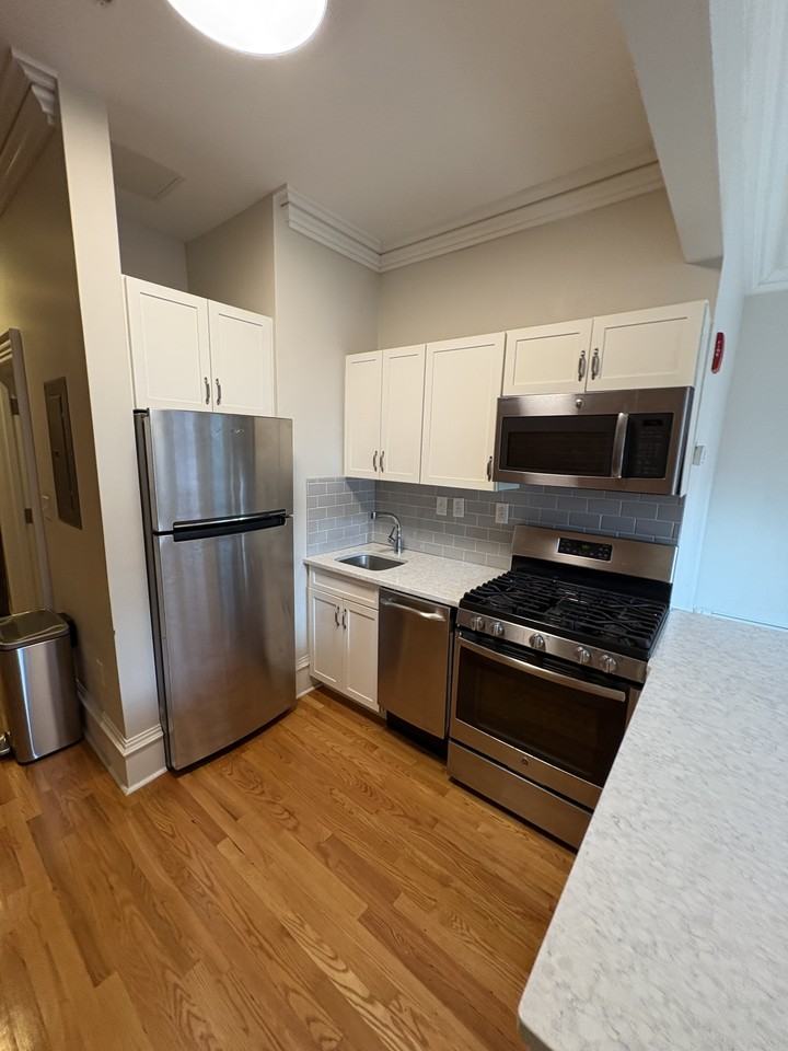 31 Massachusetts Ave #1-3 - Photo 5 of 18