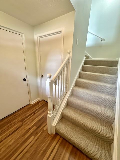 7358 Beacon Hill Dr #NA - Photo 2 of 15