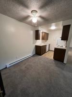 featured image of 419 E Hawthorne Rd #28