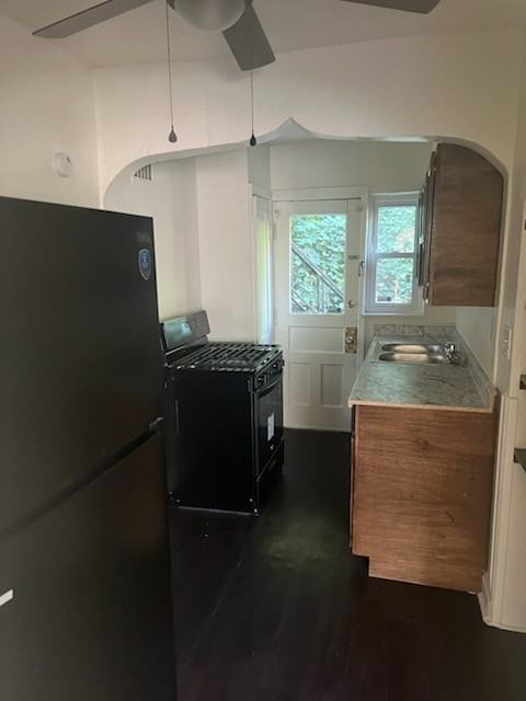 979 Debbe Ln #6 - Photo 3 of 6