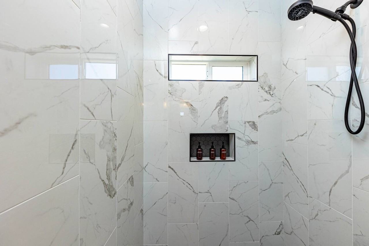 3611 Breakwater Dr #NA - Photo 4 of 33