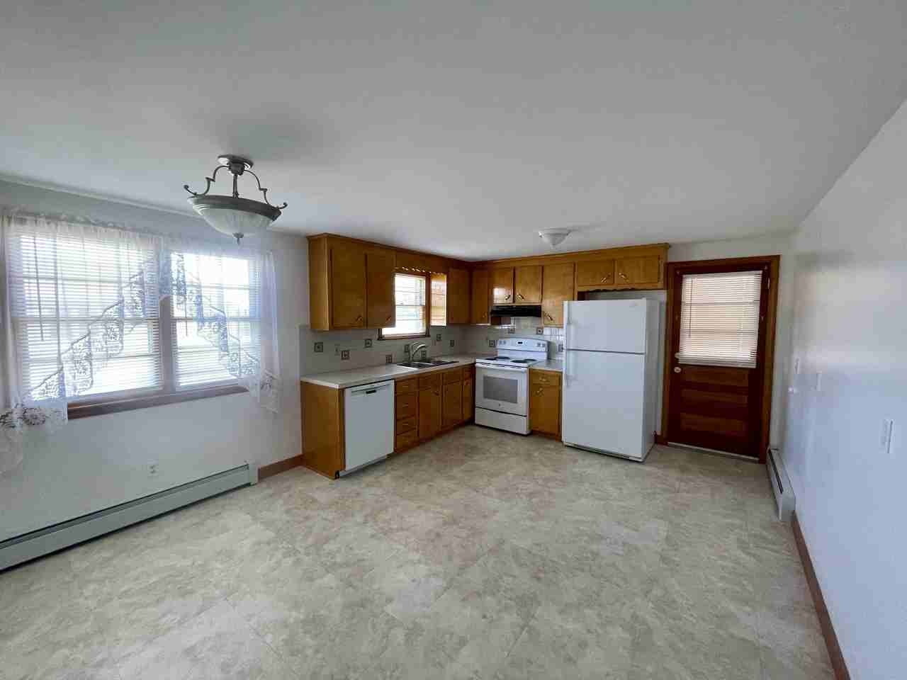 685 Burritt St #NA - Photo 2 of 3