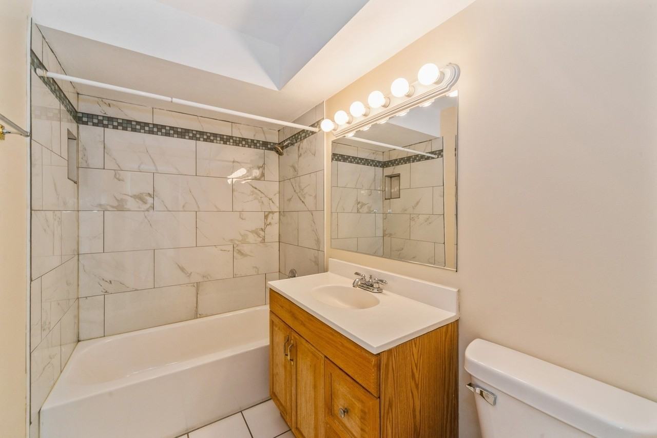 2334 West 111th Street #2 - Photo 2 of 10