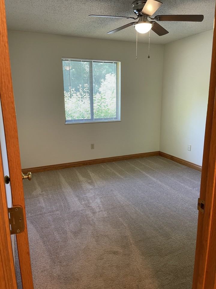 5017 Russell Street #8 - Photo 3 of 7