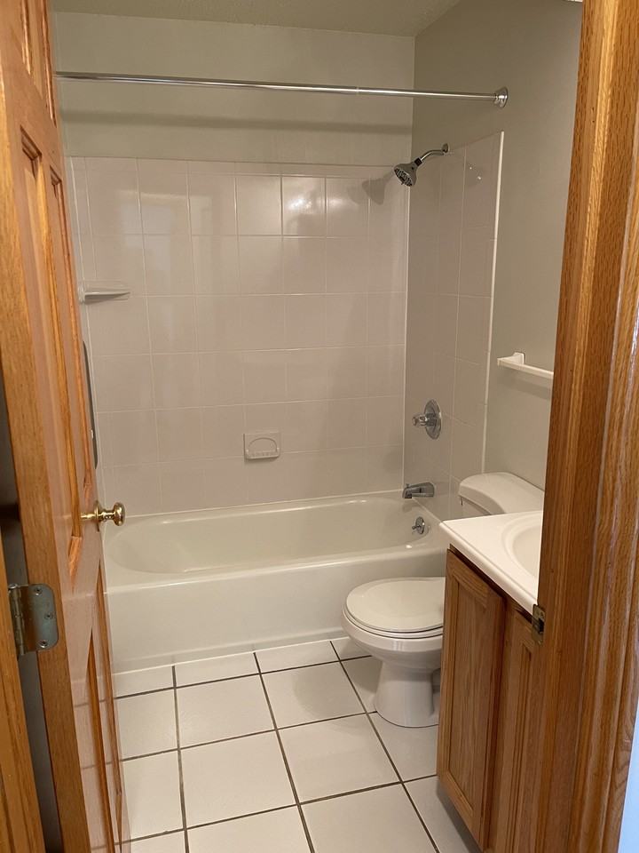 5017 Russell Street #8 - Photo 7 of 7