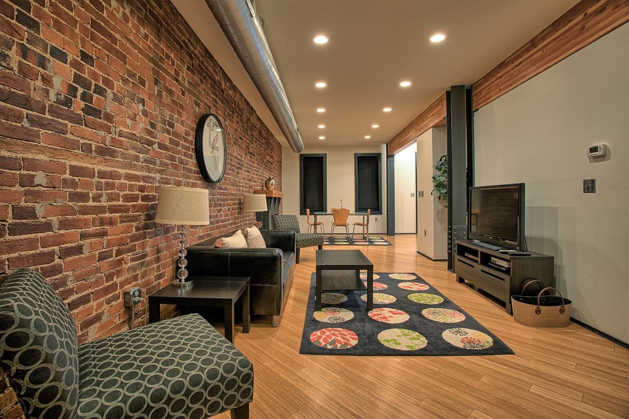 215 E 3rd St #2D - Photo 7 of 11