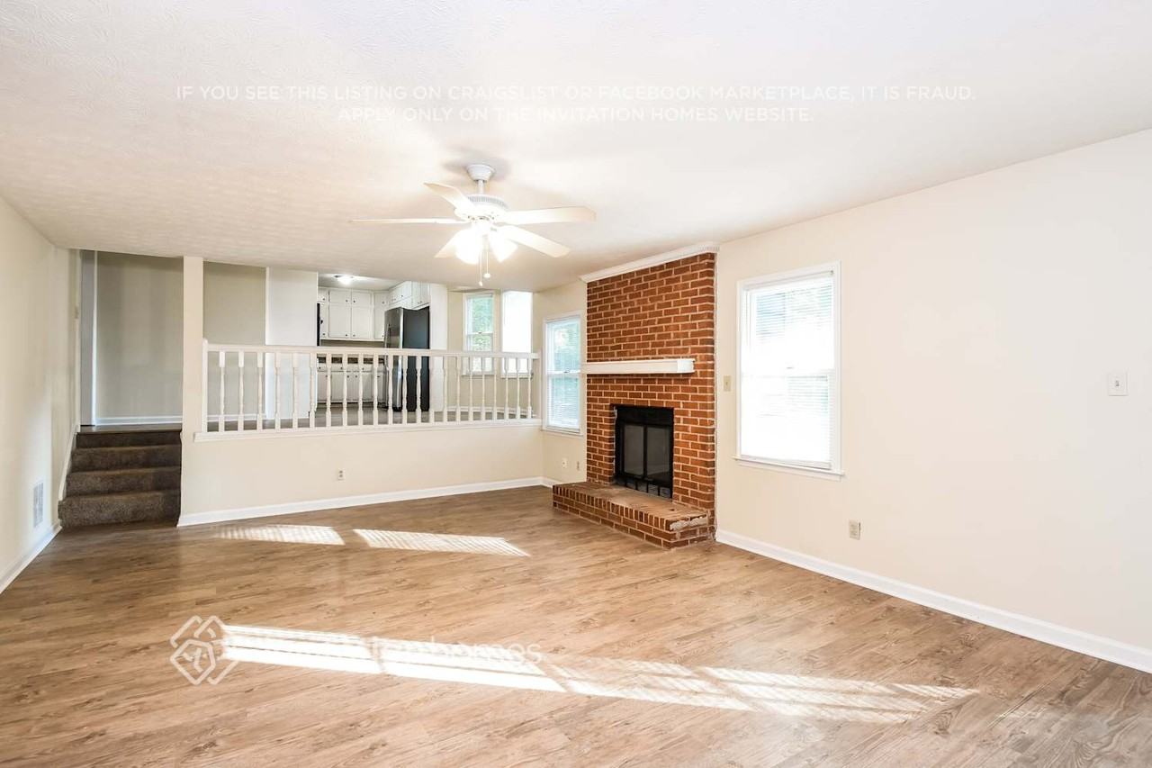 2850 Shiloh Way - Photo 5 of 18