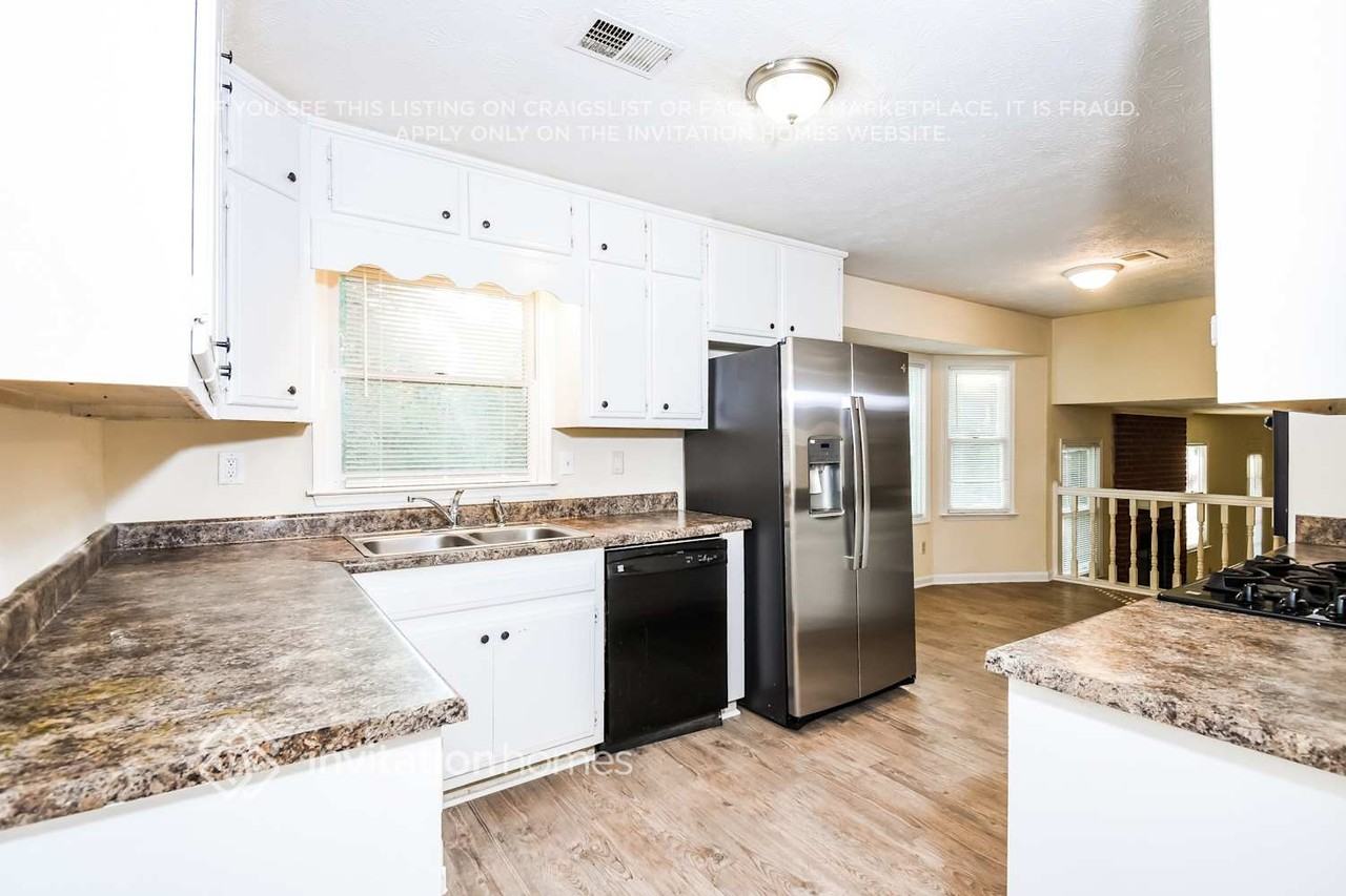 2850 Shiloh Way - Photo 7 of 18