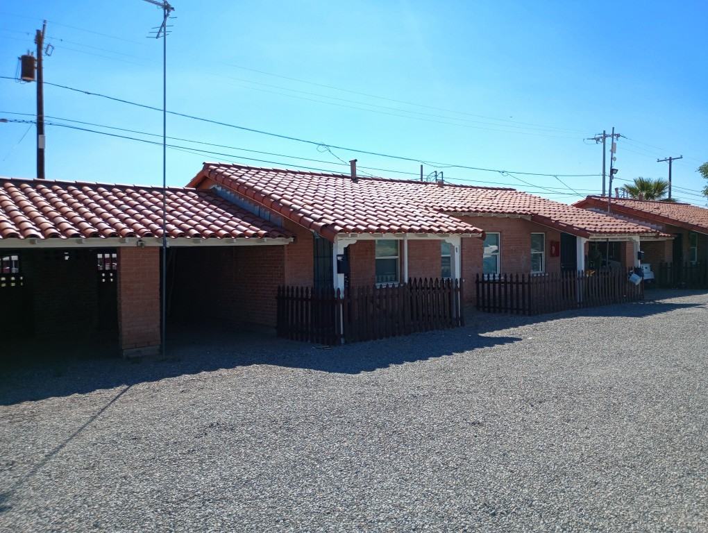 301 N Sunshine Blvd #9 - Photo 6 of 14