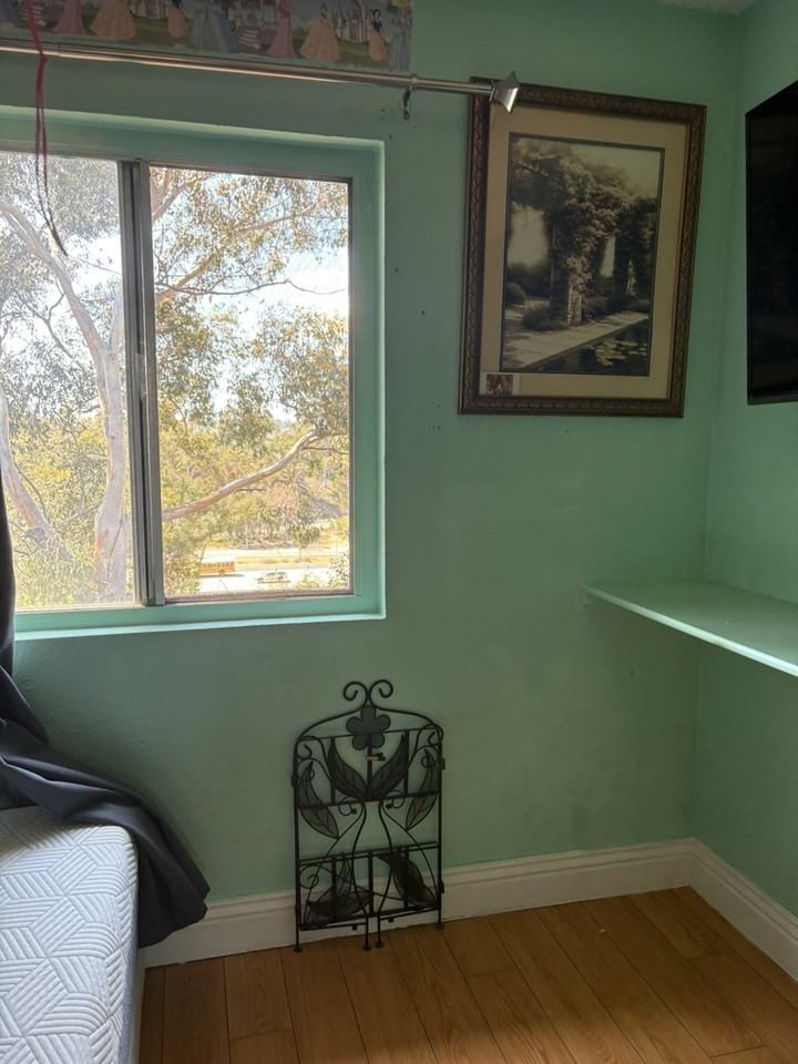 4245 C St - Photo 2 of 4