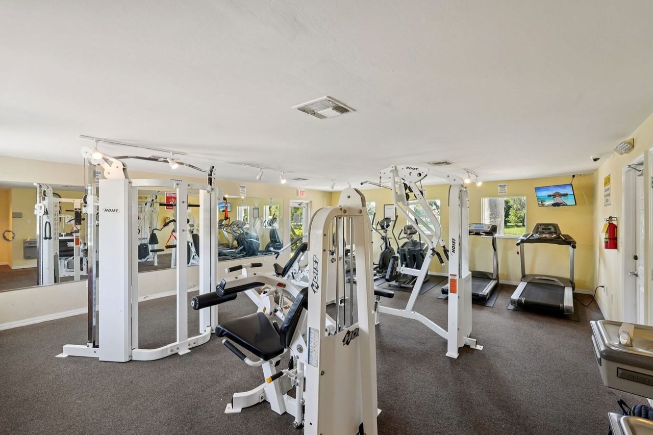 Coral Cove - Photo 4 of 50