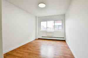 featured image of 809 Av Bloomfield