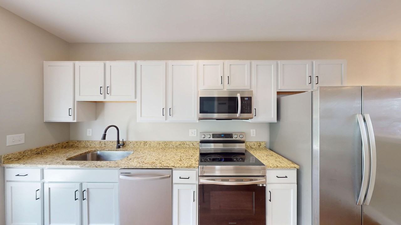 803 Levitan Dr - Photo 6 of 30