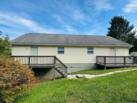 646, 650, 652, 658 Hillwood Dr - Photo 1 of 1
