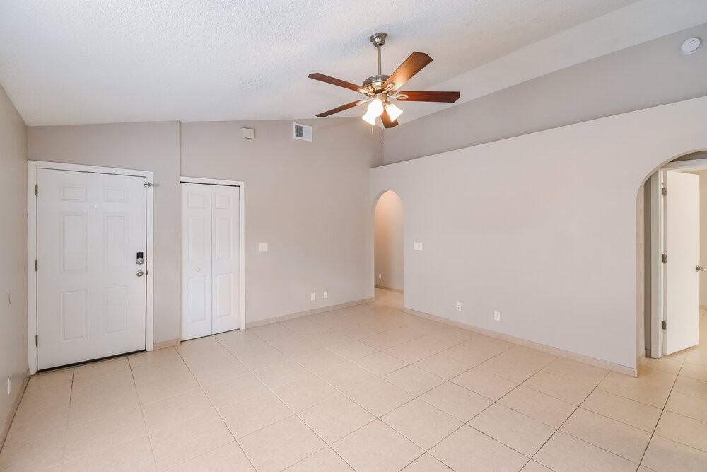 11494 Kimberly Forest Dr - Photo 4 of 16