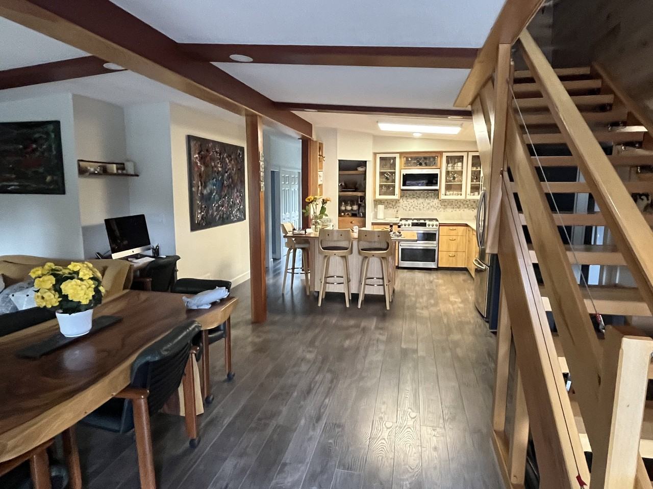 1416 129 Street - Photo 3 of 20