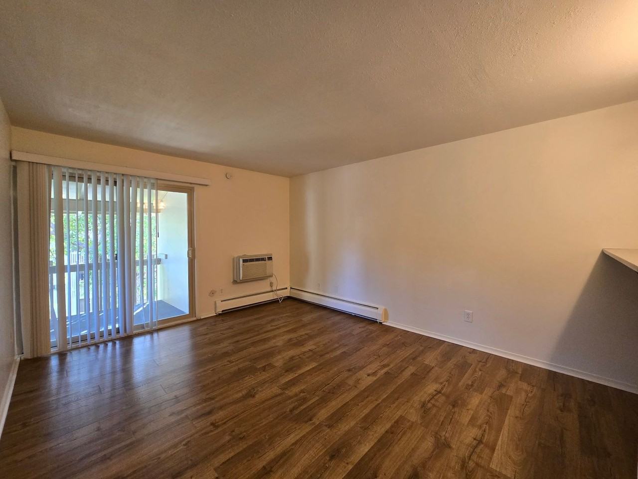 2707 Valmont Rd - Photo 5 of 20