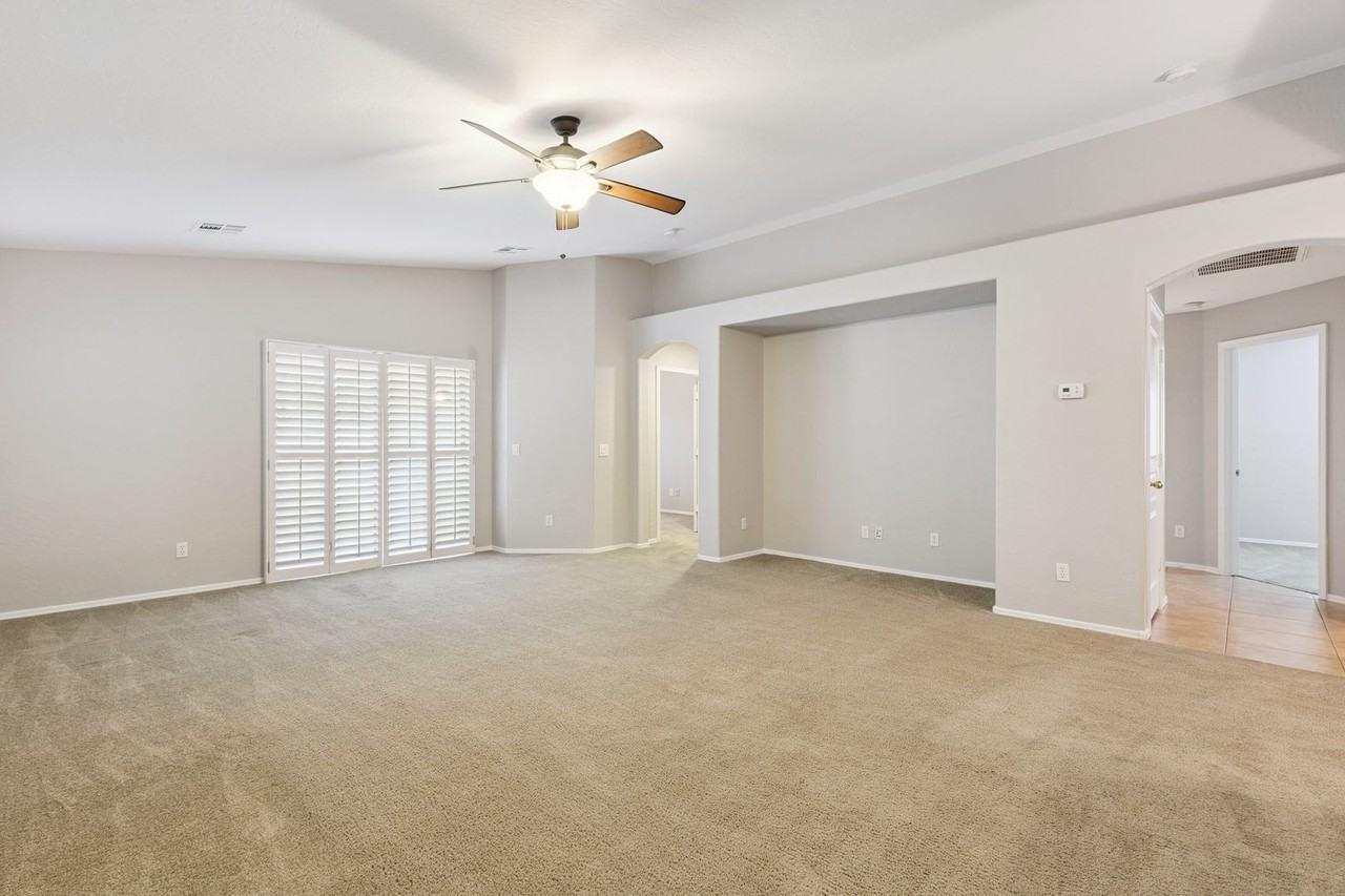 3642 East Timberline Road - Photo 7 of 31