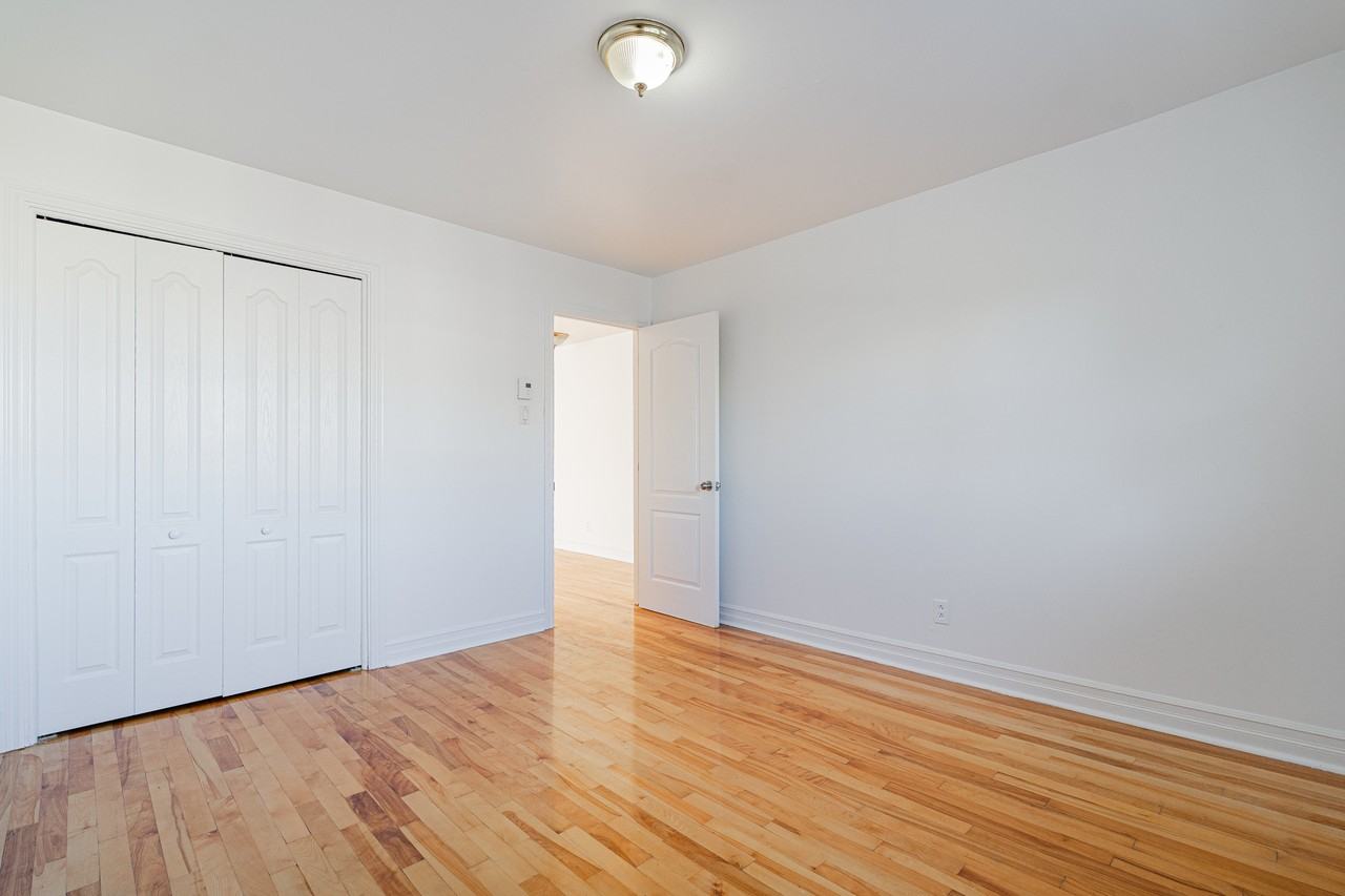 4041 Rue Forest #4 - Photo 3 of 9