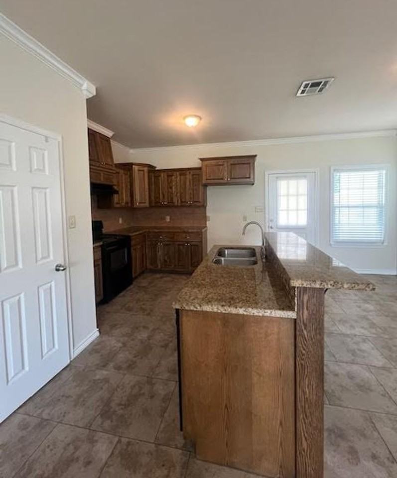 195 Ashland #A - Photo 7 of 20