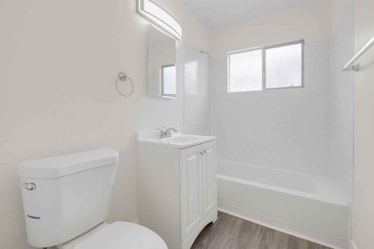 Boulevard Apartments - Photo 6 of 26