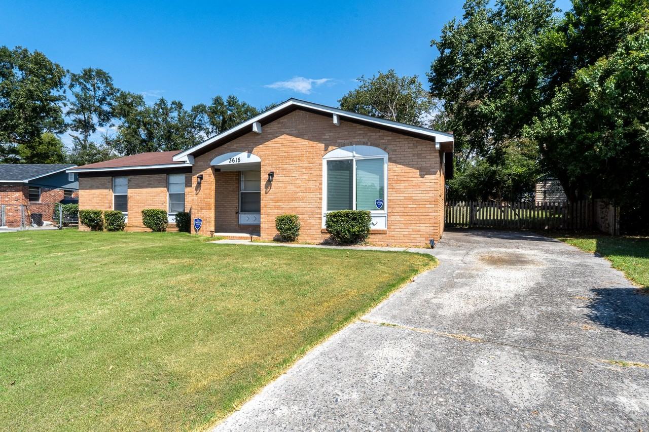 3615 Goldfinch Dr - Photo 2 of 30
