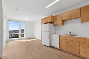 2035 Nw 58th St - Photo 1 of 1