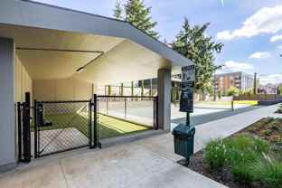 10451 E Burnside St - Photo 1 of 1