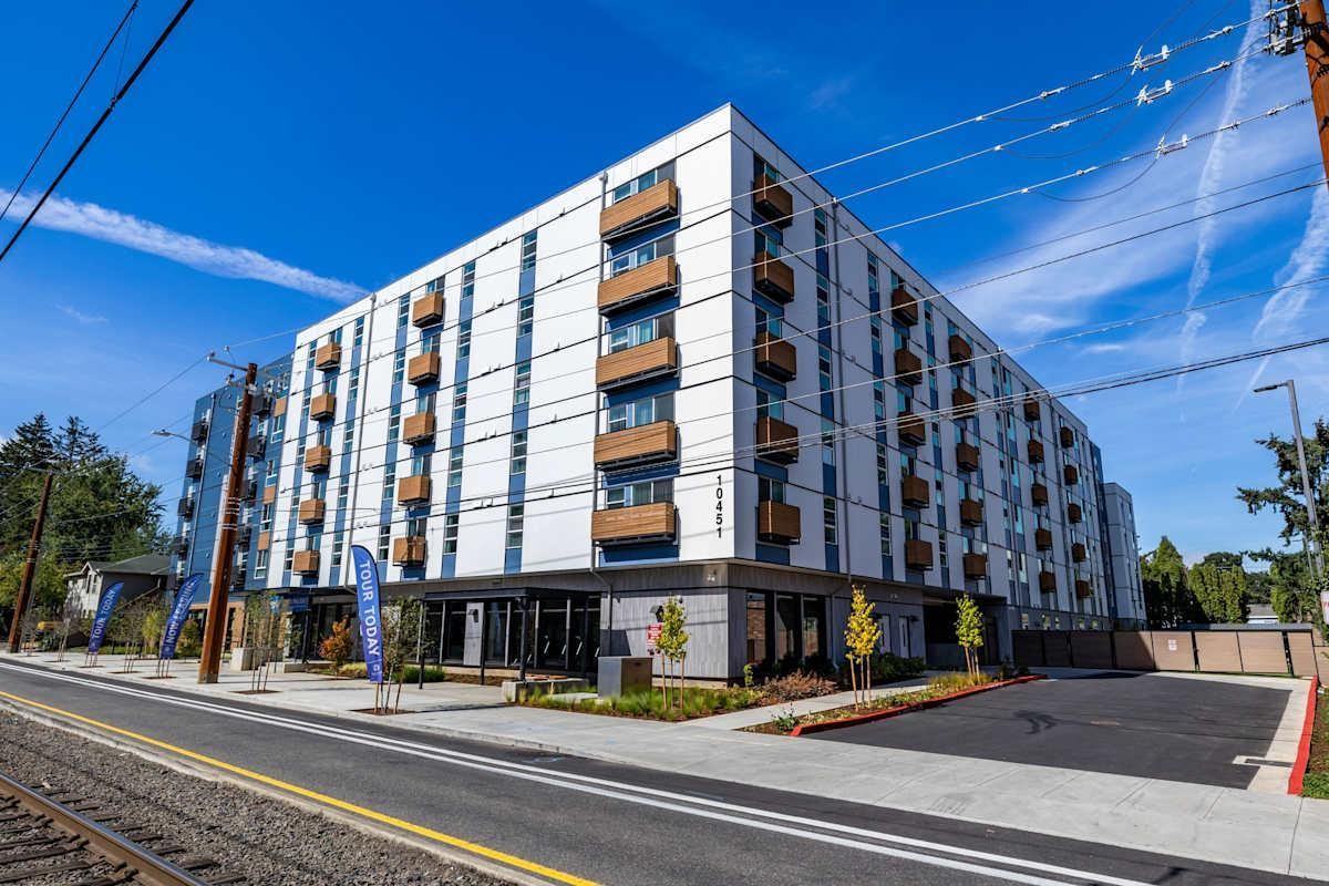 10451 E Burnside St - Photo 2 of 27