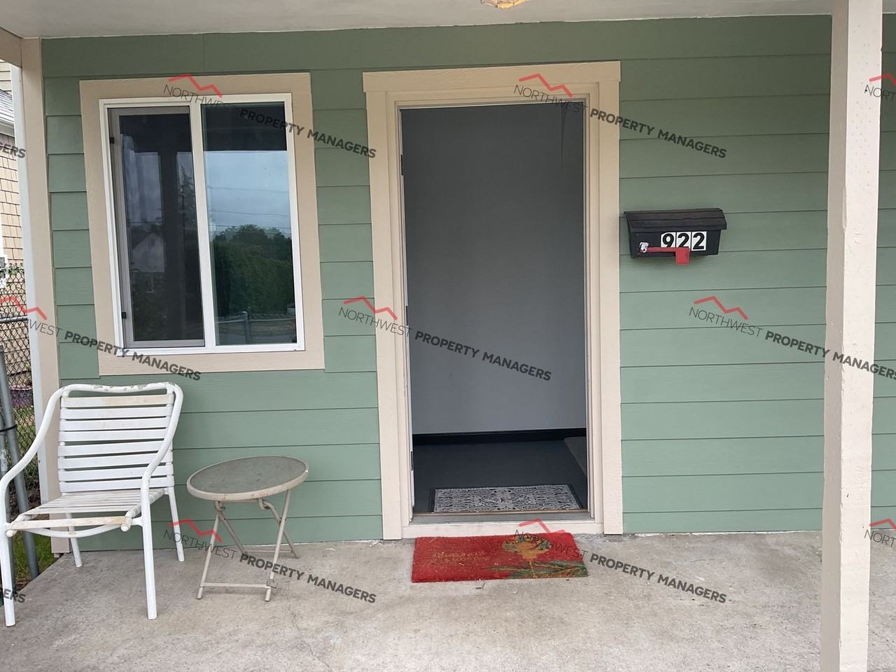 922 N Pearl St - Photo 2 of 15