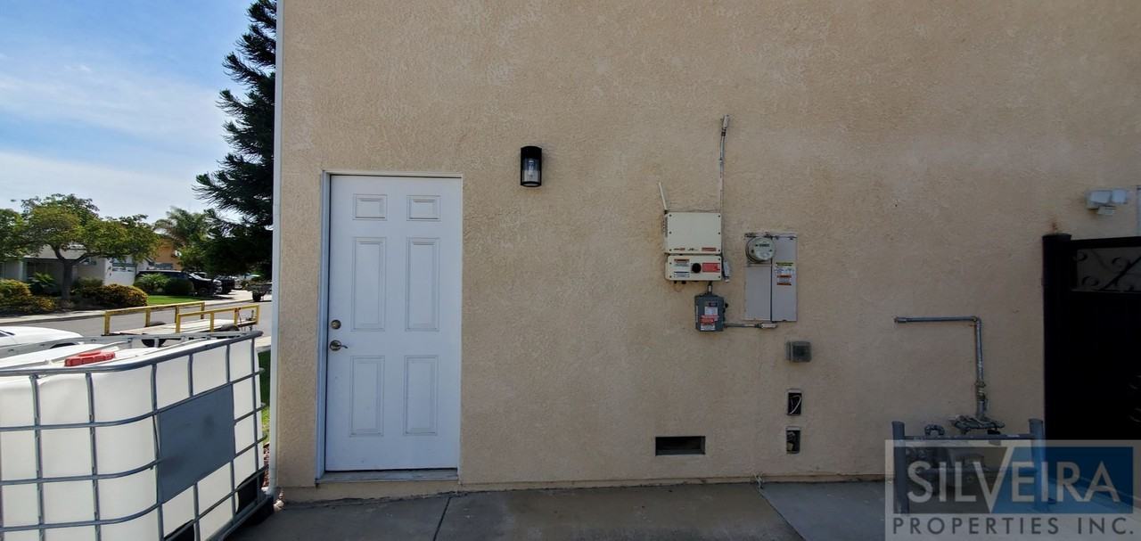 521A Summerhill Dr - Photo 2 of 18