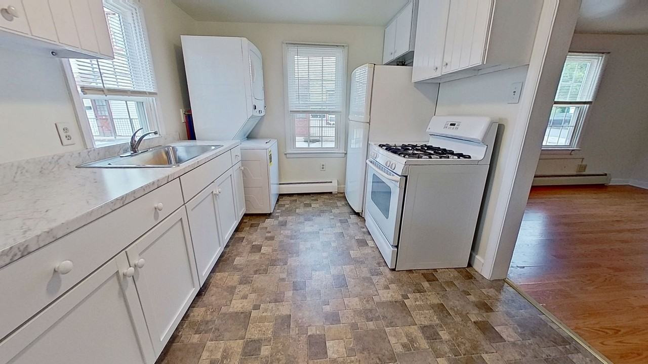 31 East Forrest Avenue - Photo 2 of 11