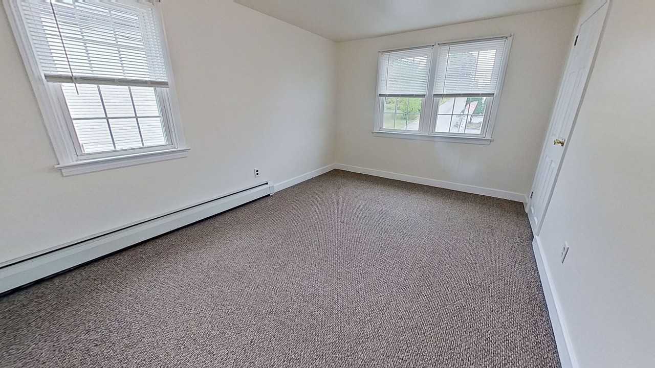 31 East Forrest Avenue - Photo 6 of 11