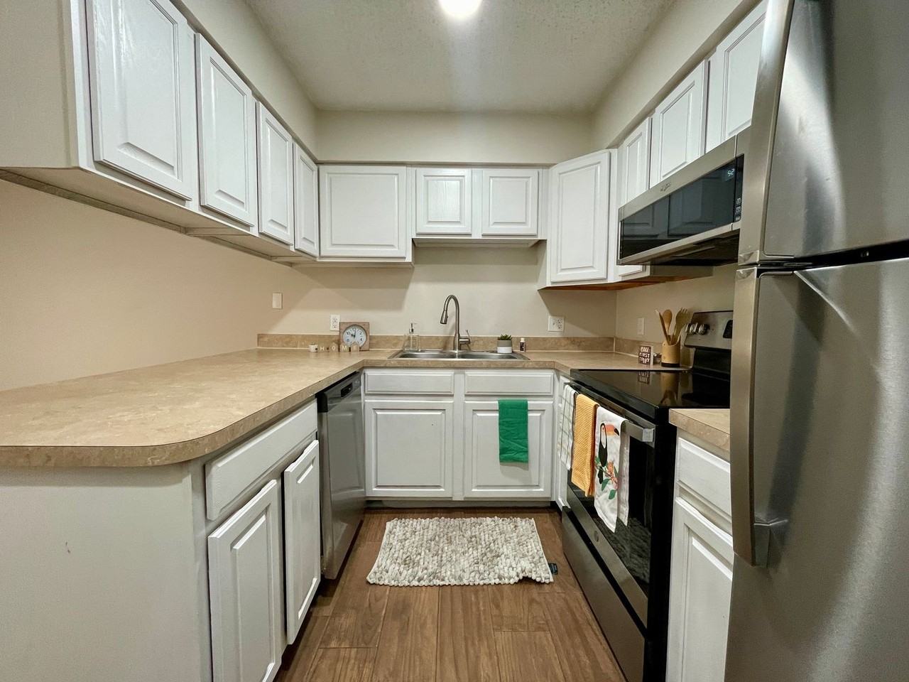 The Rhoads Apartments | 2 Bedroom Apartments in Leesburg, FL - Photo 4 of 50