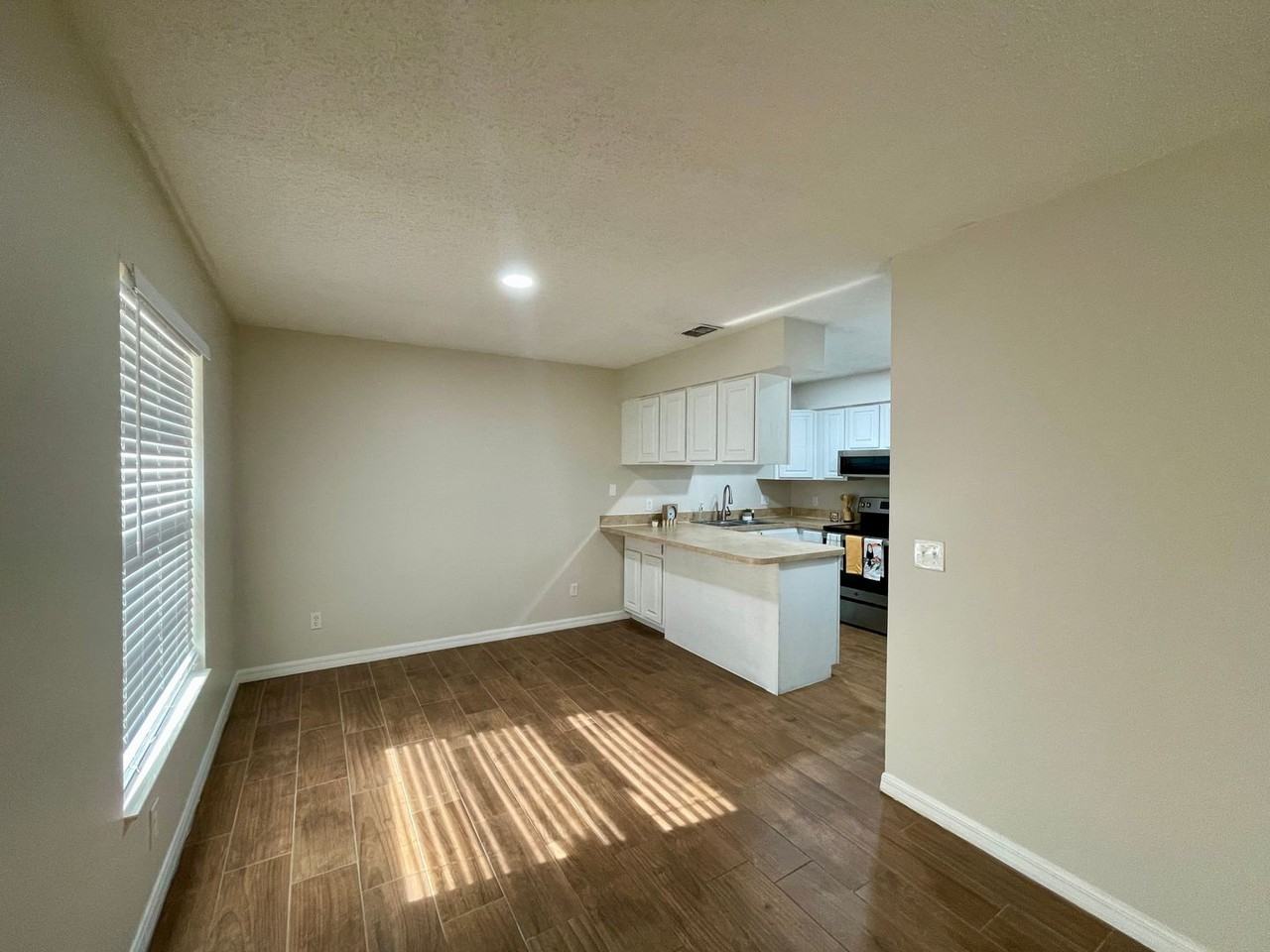The Rhoads Apartments | 2 Bedroom Apartments in Leesburg, FL - Photo 6 of 50