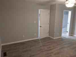 featured image of 422 S Austin Springs Rd