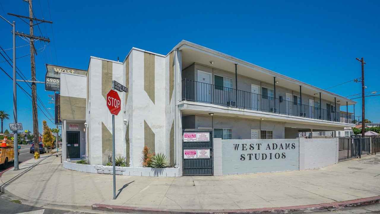 West Adams Studio Apartments - Photo 2 of 12