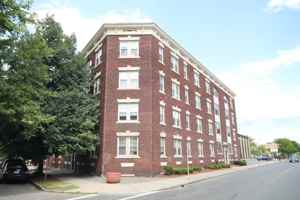 featured image of 321 321 Belmont Ave/5 - 15 Crystal Ave