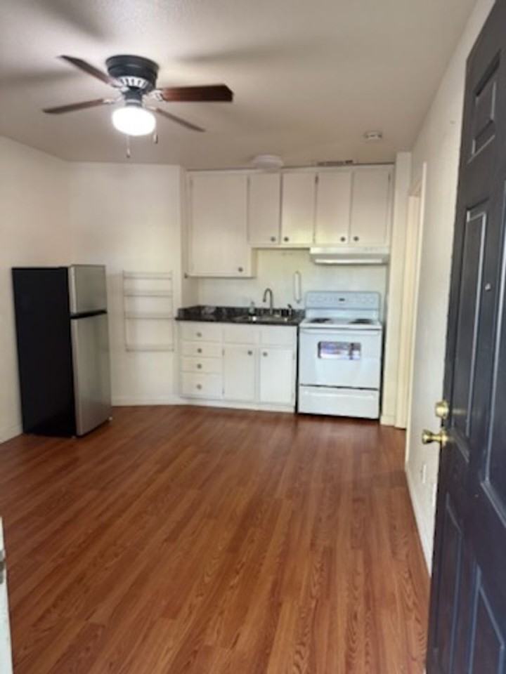 14th Street - Photo 4 of 15