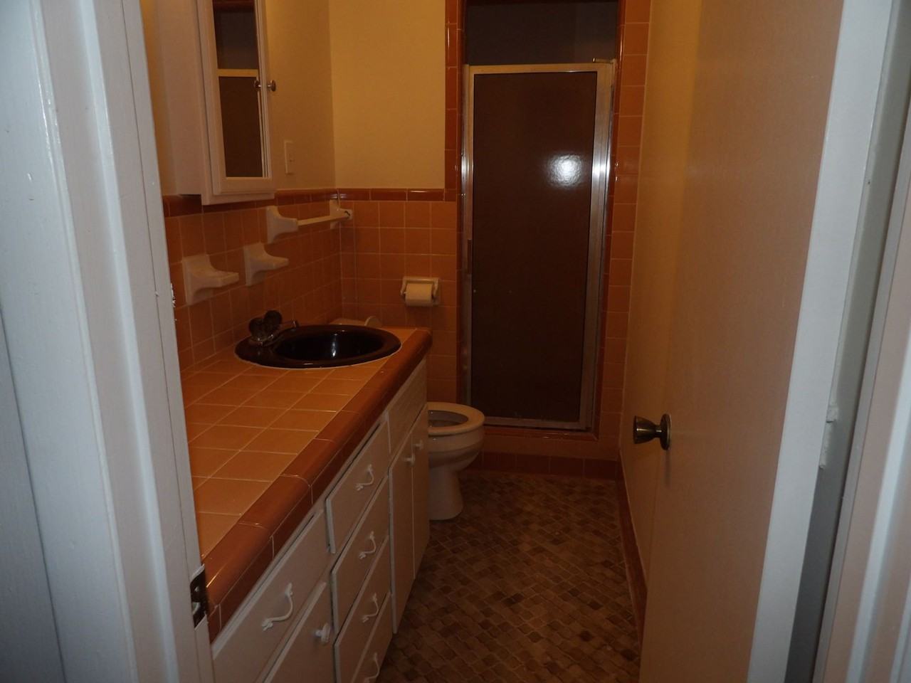 109 Victoria Dr - Photo 7 of 7