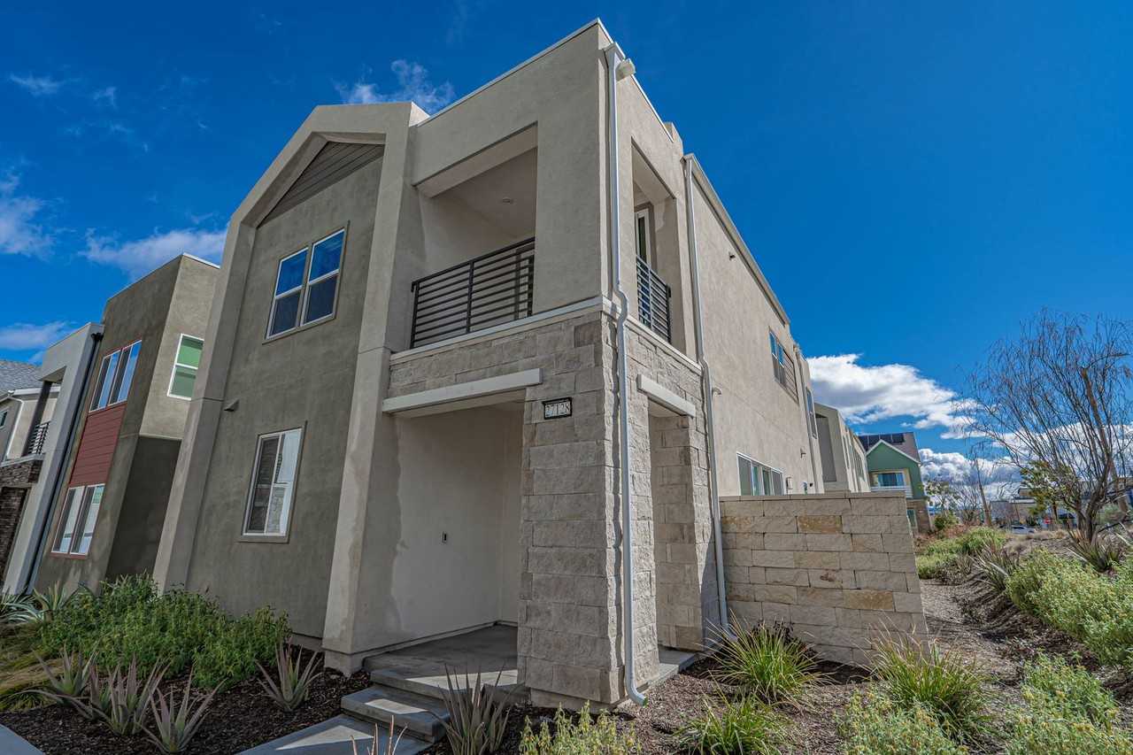 27128 Scrub Oak Ct - Photo 2 of 33