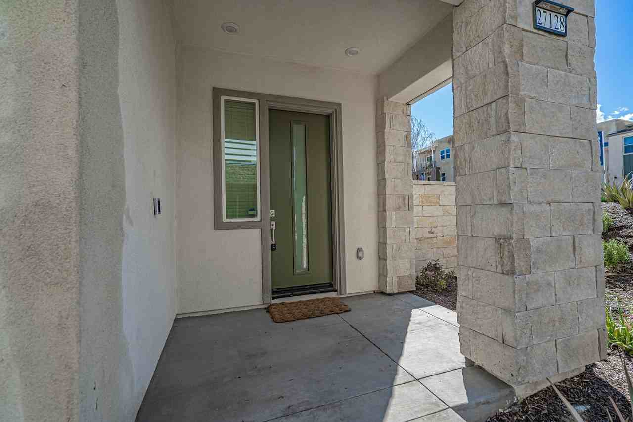 27128 Scrub Oak Ct - Photo 3 of 33