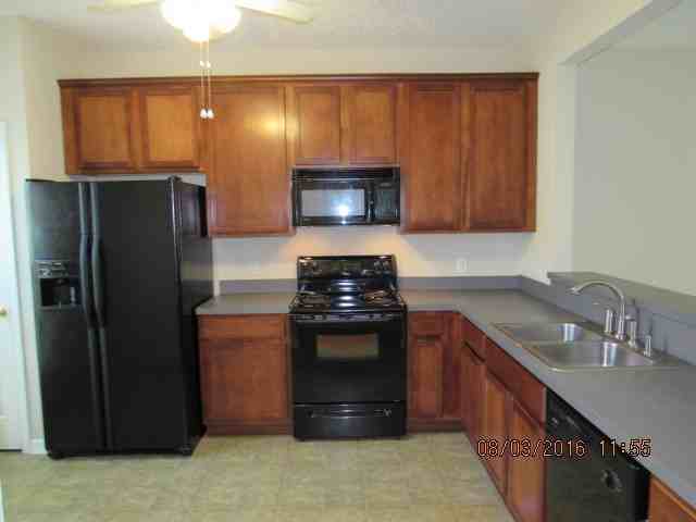 758 Bristol Way - Photo 3 of 6