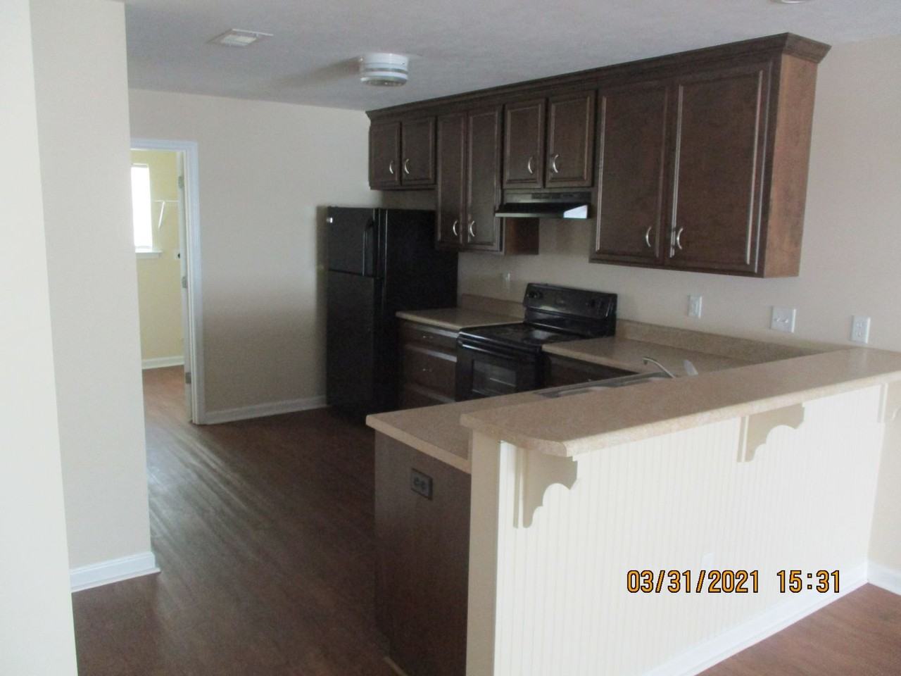 127A Magnolia Ct - Photo 3 of 10