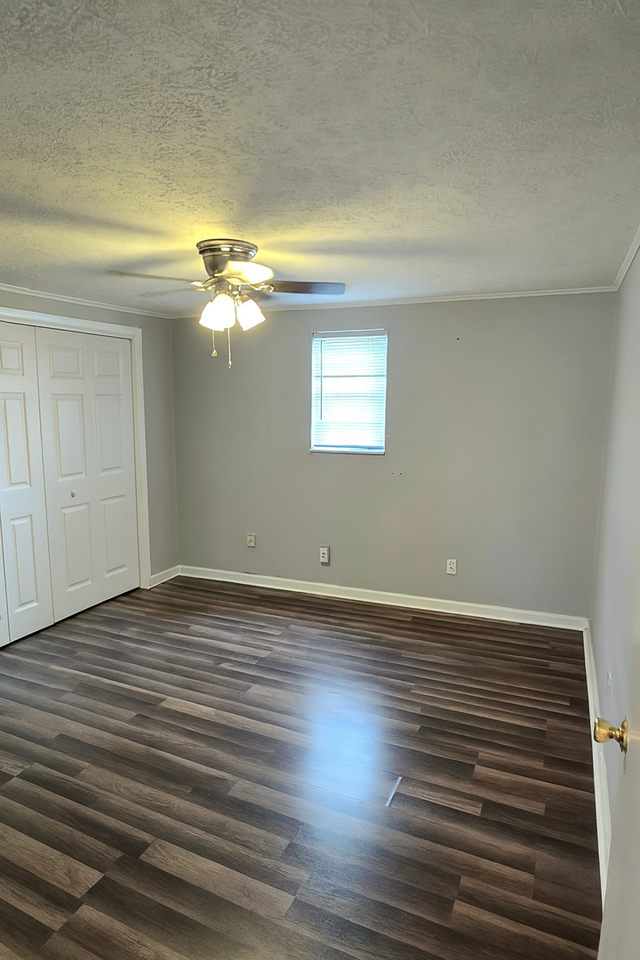 Century Square Apartments - Photo 4 of 9