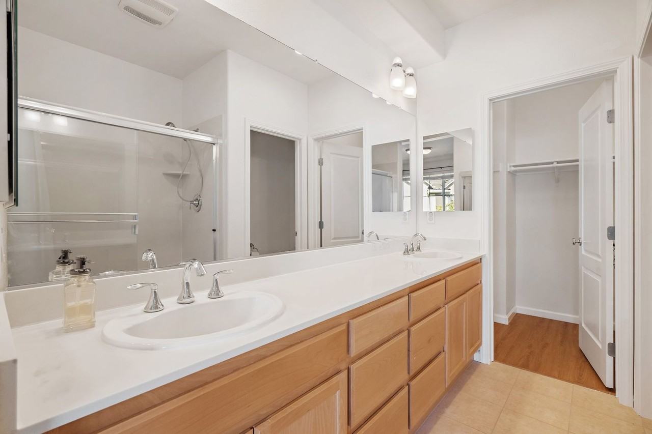 2148 Sheffield Dr - Photo 2 of 19